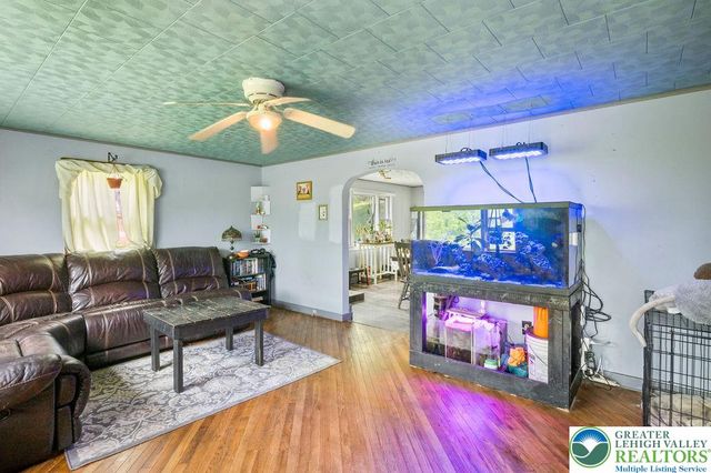 1644 Moselem Springs, Richmond Twp, PA 19526