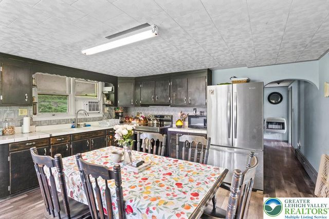 1644 Moselem Springs, Richmond Twp, PA 19526