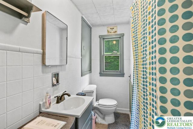 1644 Moselem Springs, Richmond Twp, PA 19526
