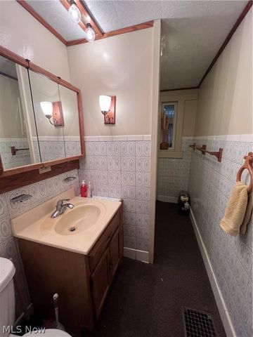 1537 20th Street NW, Canton, OH 44709