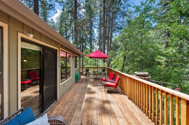 1062 Fairway, Murphys, CA 95247