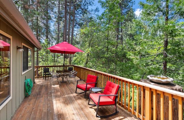 1062 Fairway, Murphys, CA 95247