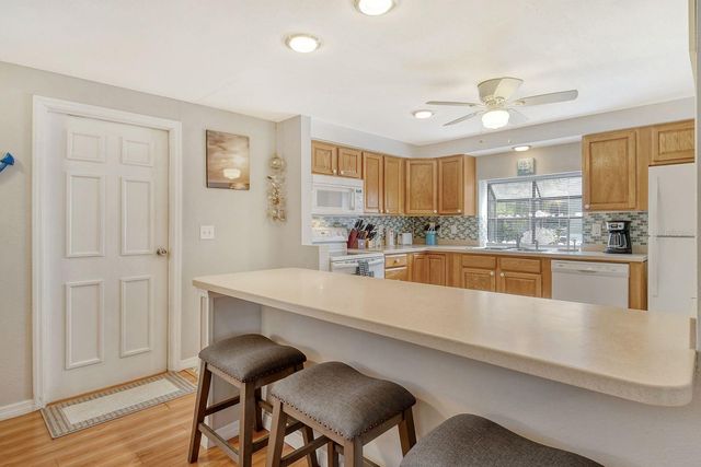 6213 34TH AVENUE W, Bradenton, FL 34209