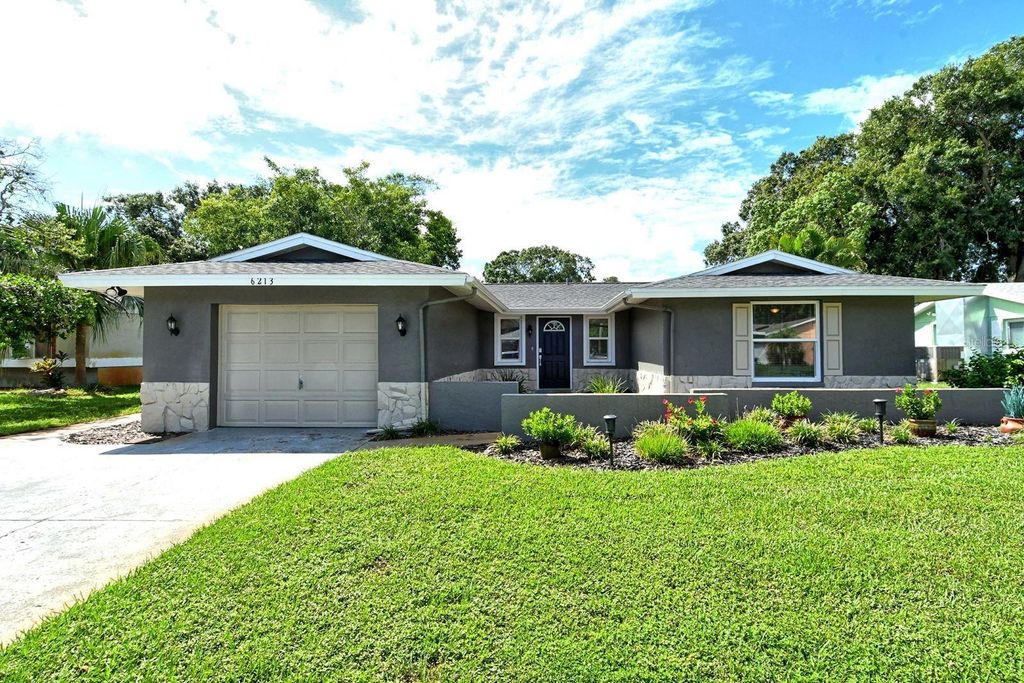 6213 34TH AVENUE W, Bradenton, FL 34209