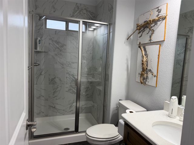 12513 Royal Oaks Lane, Farmers Branch, TX 75234