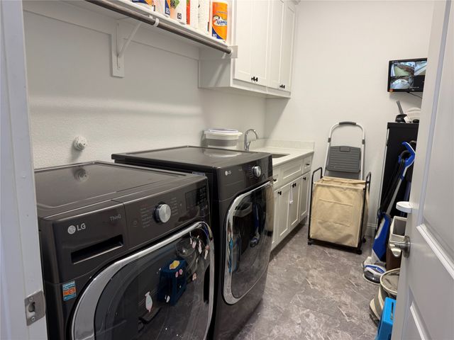 12513 Royal Oaks Lane, Farmers Branch, TX 75234