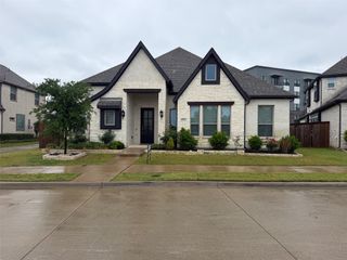 12513 Royal Oaks Lane, Farmers Branch, TX 75234