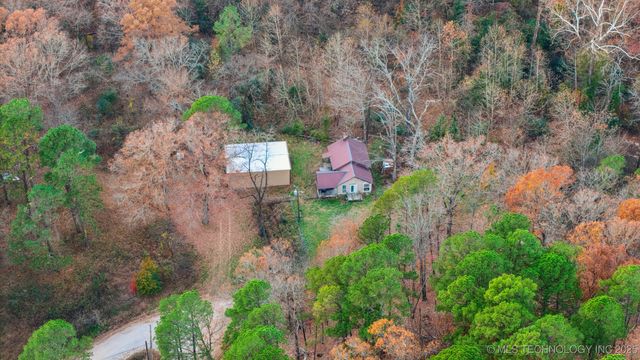 20455 E Whipperwill Road, Tahlequah, OK 74464