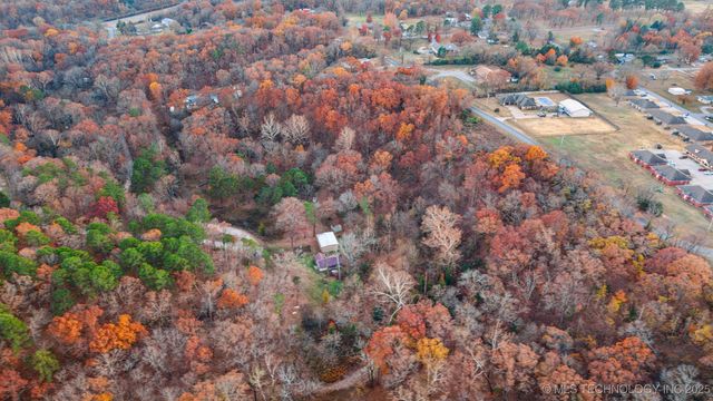 20455 E Whipperwill Road, Tahlequah, OK 74464