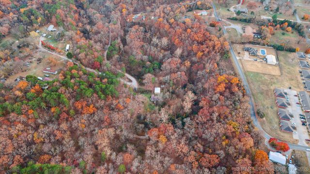 20455 E Whipperwill Road, Tahlequah, OK 74464