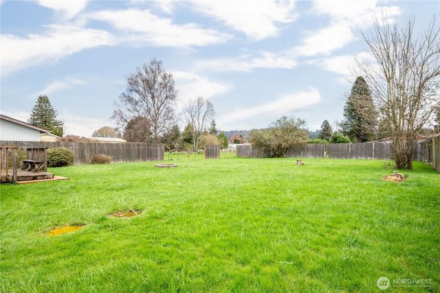 3070 Olympia Way, Longview, WA 98632