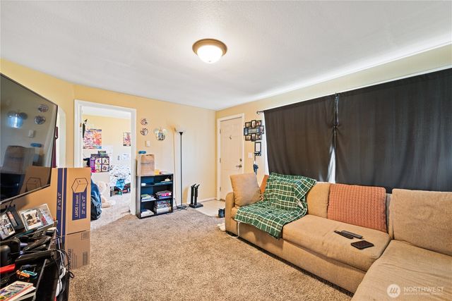 3070 Olympia Way, Longview, WA 98632