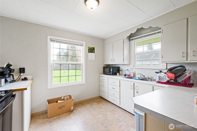 3070 Olympia Way, Longview, WA 98632