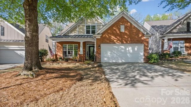 6913 Saranac Lane, Matthews, NC 28105