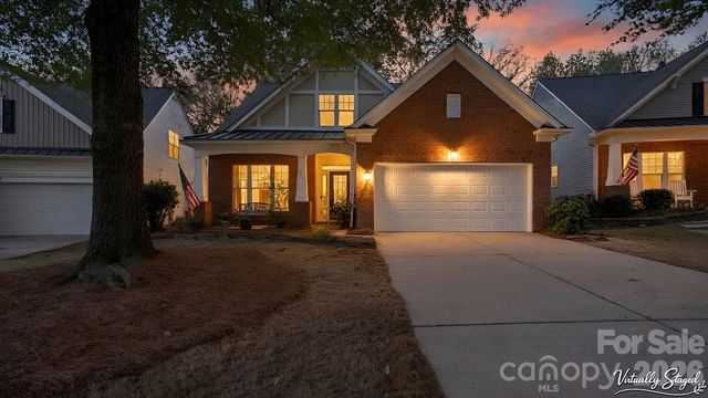 6913 Saranac Lane, Matthews, NC 28105