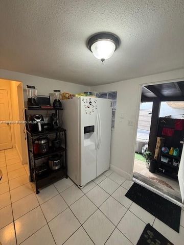 276 E 12th St, Hialeah, FL 33010