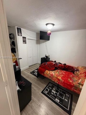 276 E 12th St, Hialeah, FL 33010