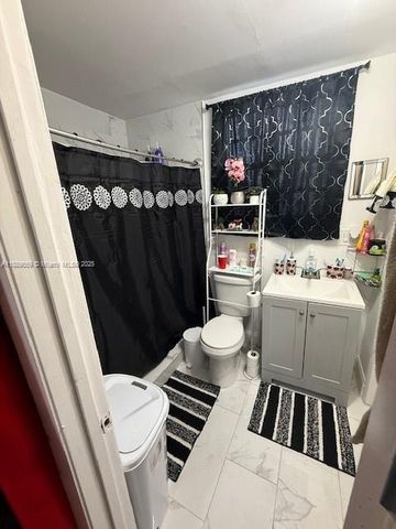 276 E 12th St, Hialeah, FL 33010