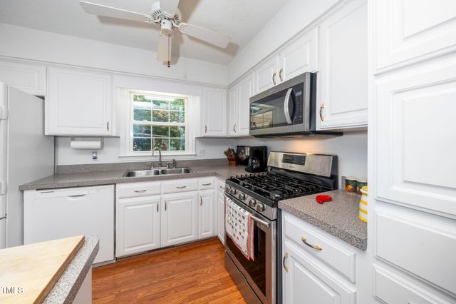 1312 Hampton Valley Road 10, Cary, NC 27511