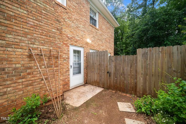 1312 Hampton Valley Road 10, Cary, NC 27511