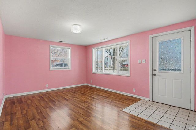 59245 Lewis Street, Elkhart, IN 46517