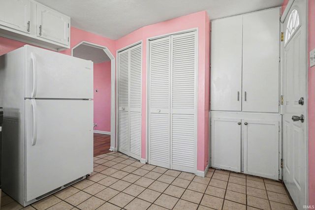 59245 Lewis Street, Elkhart, IN 46517