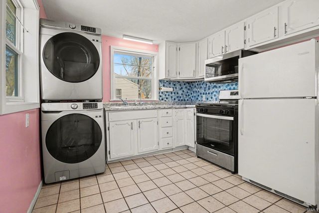 59245 Lewis Street, Elkhart, IN 46517