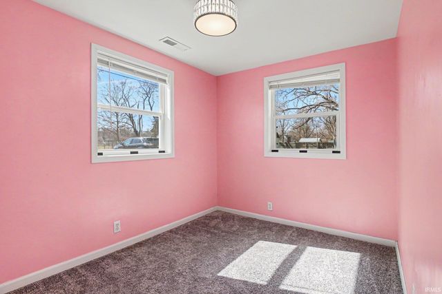 59245 Lewis Street, Elkhart, IN 46517