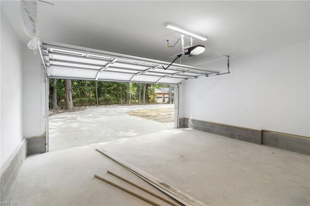 121 Parkway DR B, Newport News, VA 23606