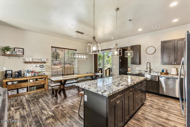 321 W OWENS Street, Show Low, AZ 85901