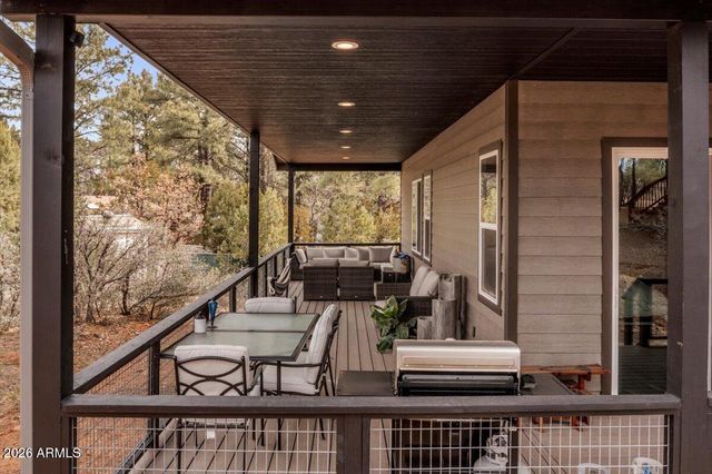 321 W OWENS Street, Show Low, AZ 85901