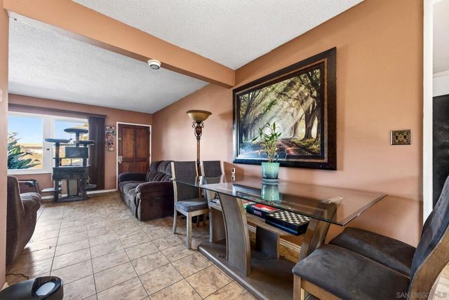 82 86 Quintard St, Chula Vista, CA 91911