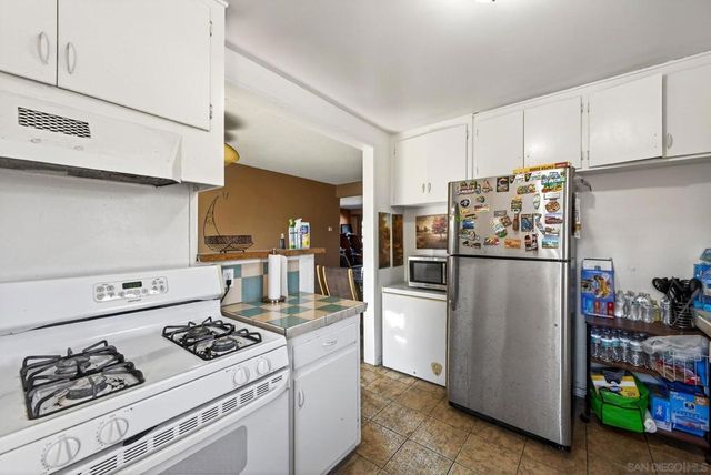 82 86 Quintard St, Chula Vista, CA 91911