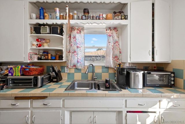 82 86 Quintard St, Chula Vista, CA 91911