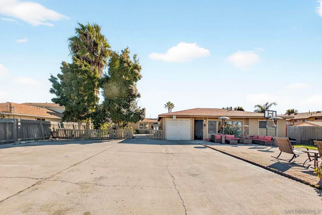 82 86 Quintard St, Chula Vista, CA 91911