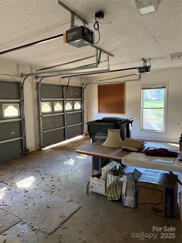 991 36th Avenue Court NE, Hickory, NC 28601