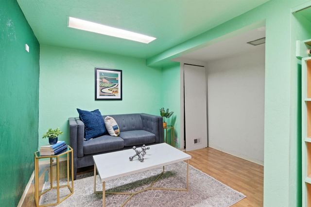 456 S Regent St, Stockton, CA 95204