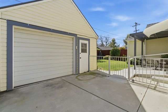 456 S Regent St, Stockton, CA 95204