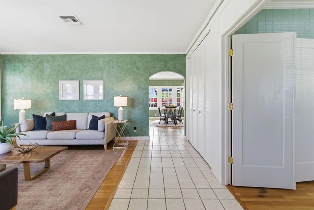 456 S Regent St, Stockton, CA 95204