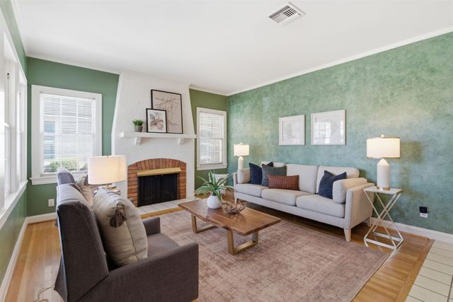 456 S Regent St, Stockton, CA 95204