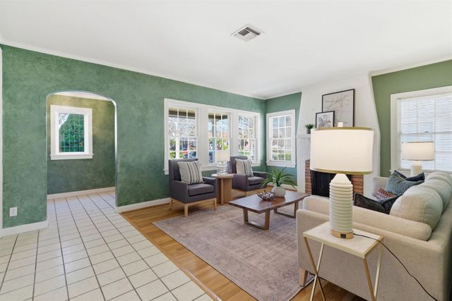 456 S Regent St, Stockton, CA 95204