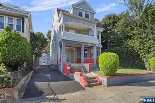 279 Osborne Terrace, Newark, NJ 07112
