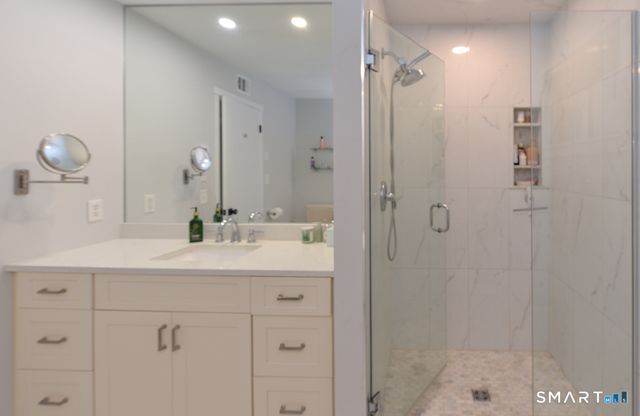 2 Heritage Crest C, Southbury, CT 06488