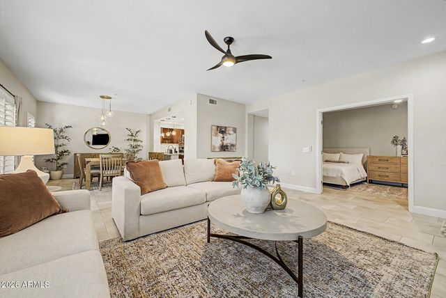 20121 N 76TH Street 1019, Scottsdale, AZ 85255