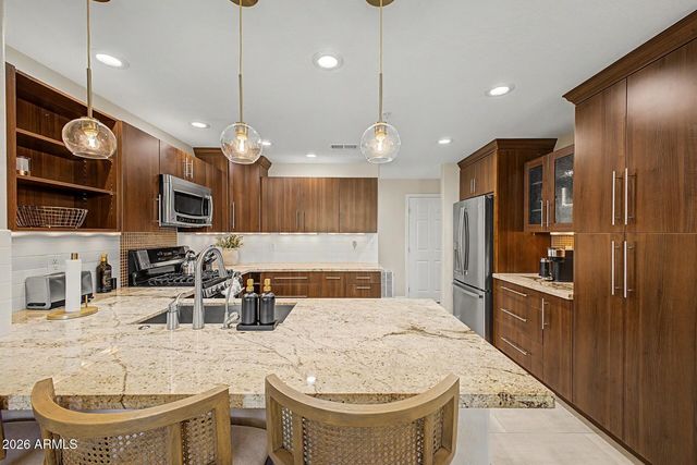 20121 N 76TH Street 1019, Scottsdale, AZ 85255