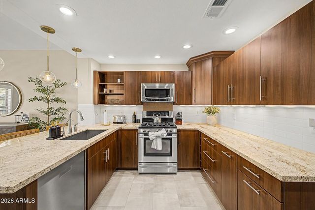 20121 N 76TH Street 1019, Scottsdale, AZ 85255