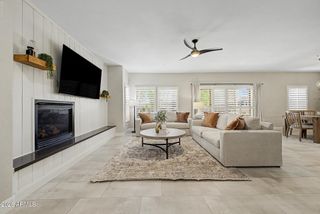 20121 N 76TH Street 1019, Scottsdale, AZ 85255