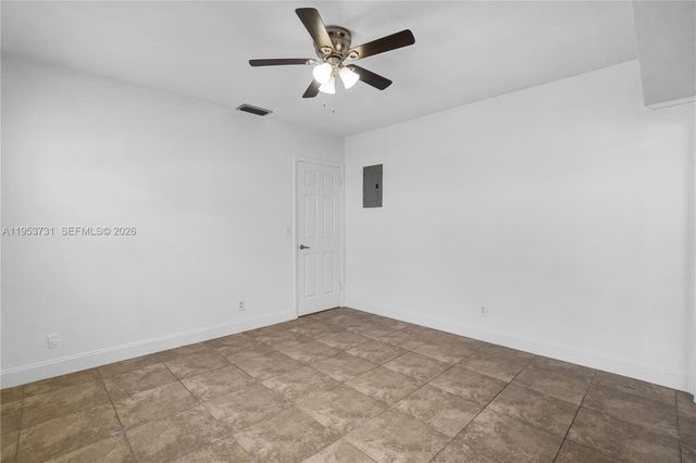 3515 Van Buren St 104, Hollywood, FL 33021