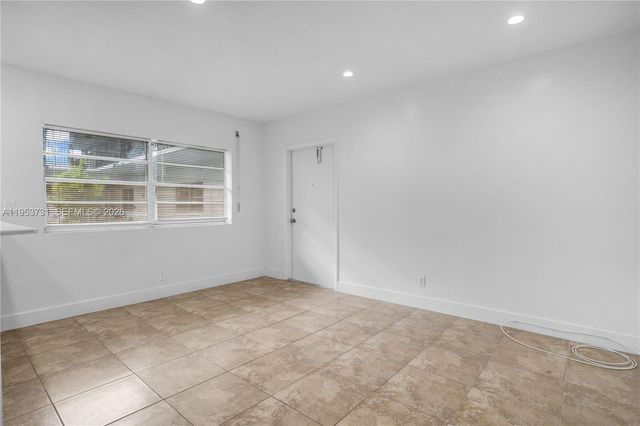 3515 Van Buren St 104, Hollywood, FL 33021