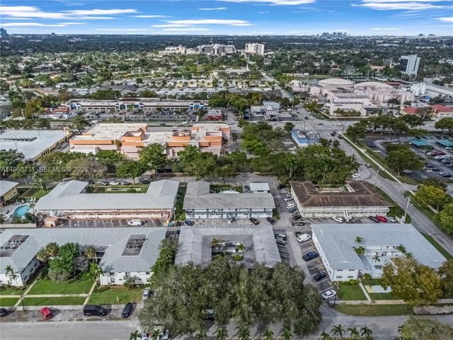 3515 Van Buren St 104, Hollywood, FL 33021